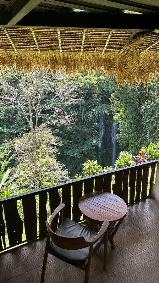 Munduk Tutub Waterfall View Exterior photo